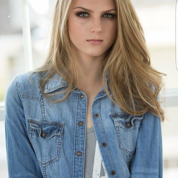 Meet your Posher, Megan - Picture 1 of 1